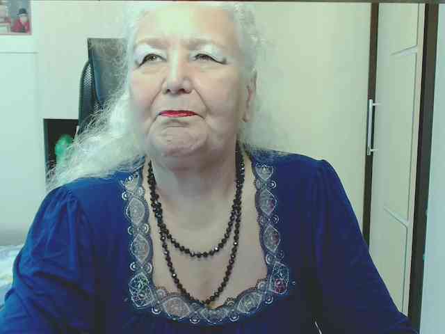 Model: GrannyWants