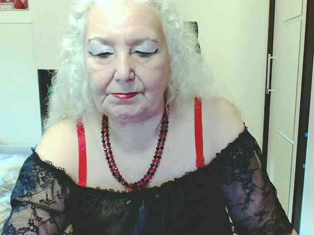 Model: GrannyWants