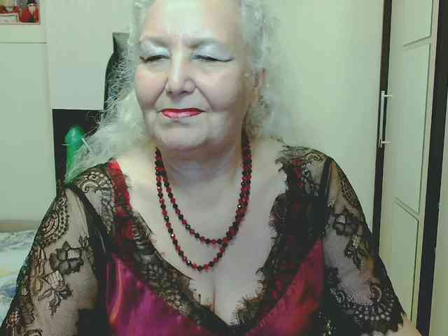 Model: GrannyWants