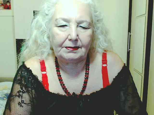 Model: GrannyWants