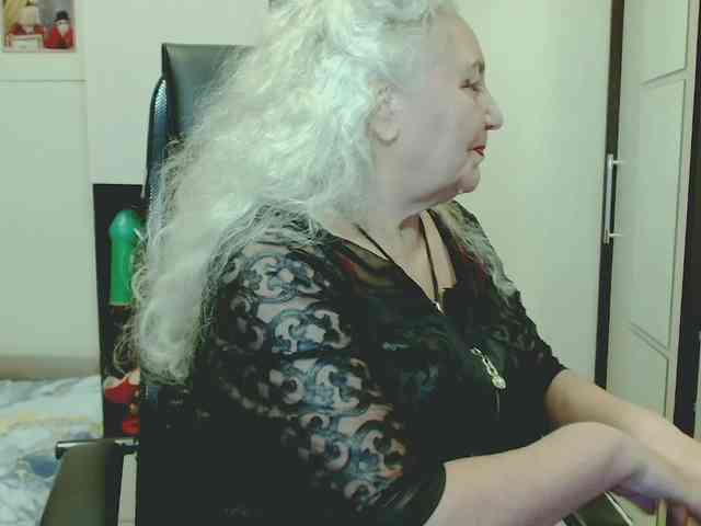 Model: GrannyWants
