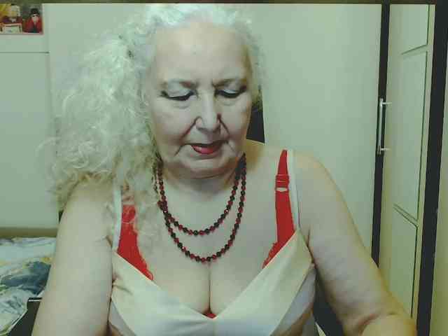 GrannyWants webcam
