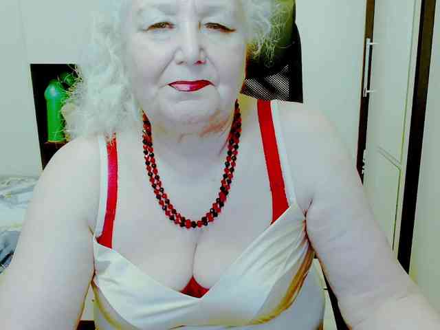 Model: GrannyWants