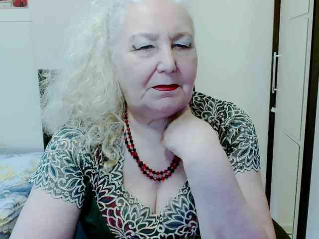 Model: GrannyWants