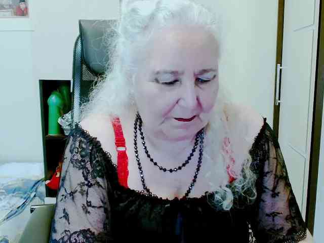 Model: GrannyWants