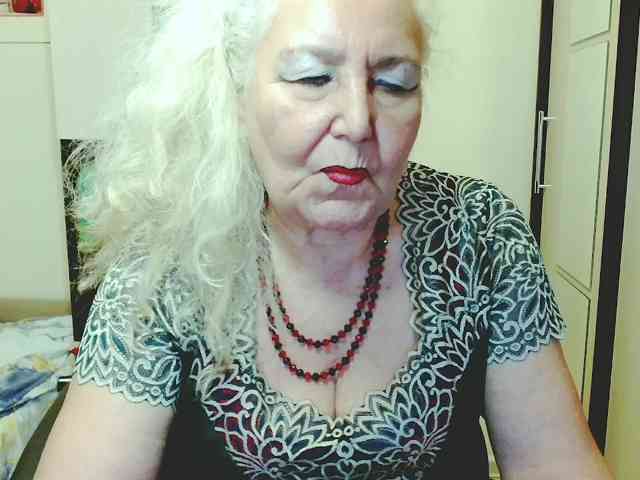 Model: GrannyWants
