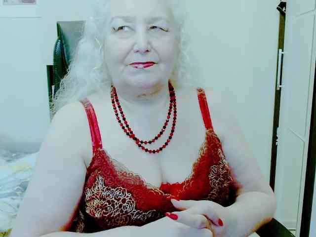 Model: GrannyWants
