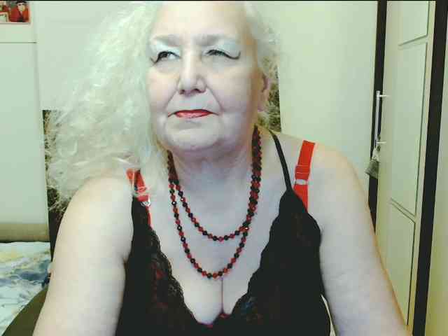 Model: GrannyWants