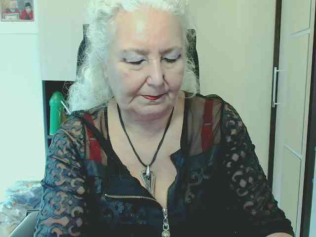 Model: GrannyWants