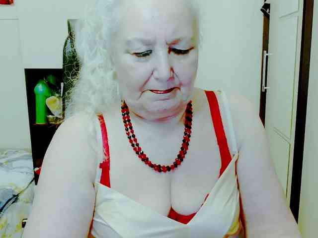 Model: GrannyWants