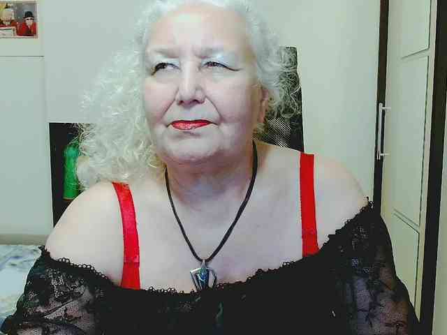 Model: GrannyWants