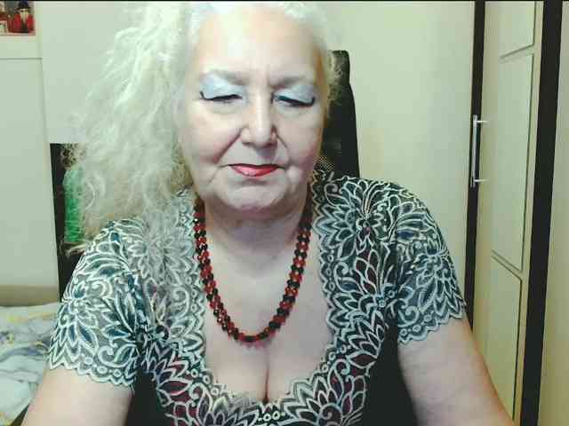 Model: GrannyWants