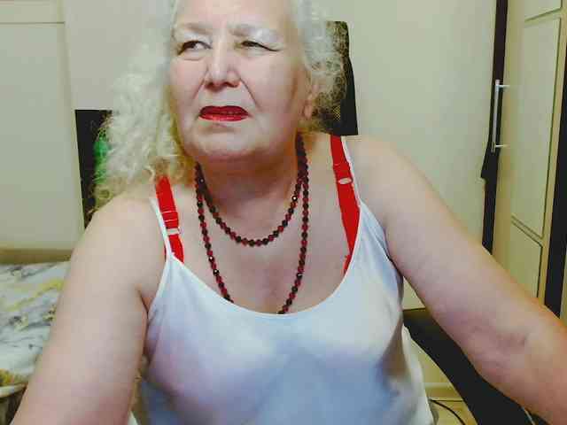 Model: GrannyWants