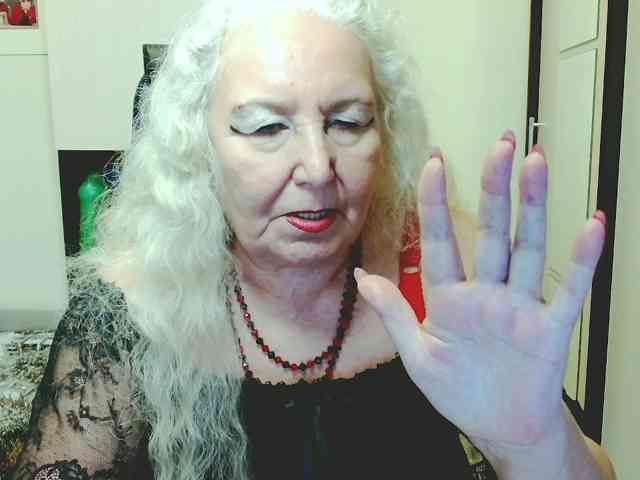 Model: GrannyWants