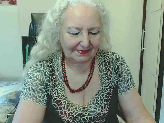 Model: GrannyWants