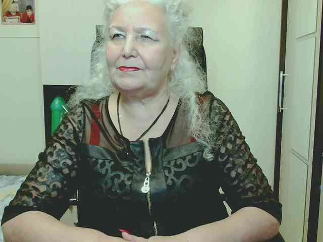 Model: GrannyWants