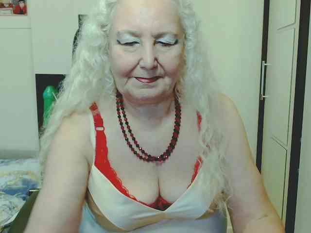GrannyWants webcam