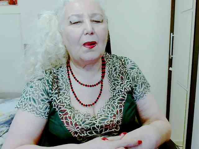 Model: GrannyWants