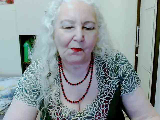 Model: GrannyWants