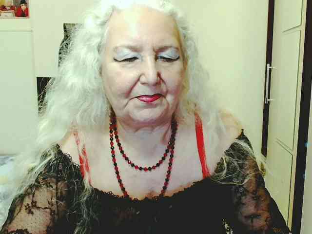 Model: GrannyWants