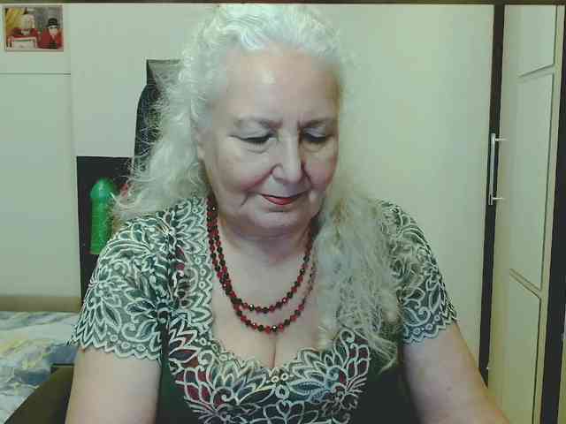 Model: GrannyWants