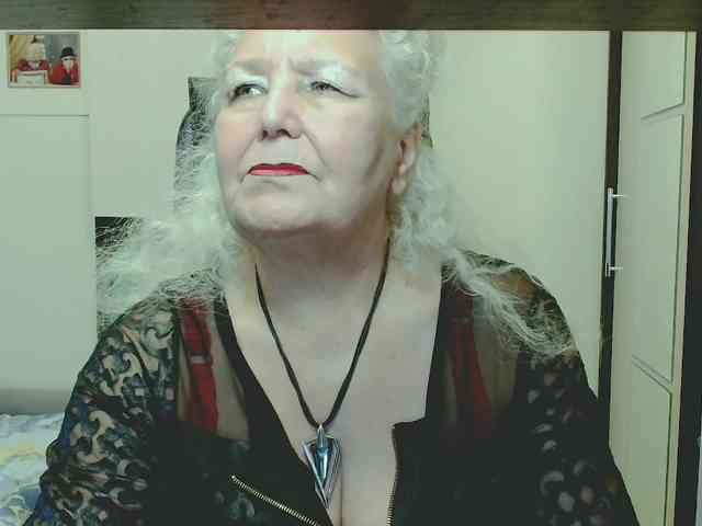 Model: GrannyWants