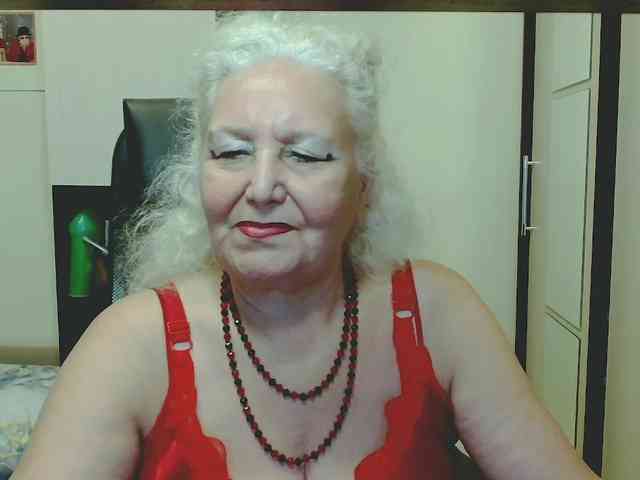 Model: GrannyWants