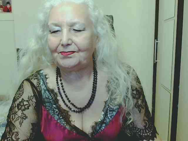Model: GrannyWants
