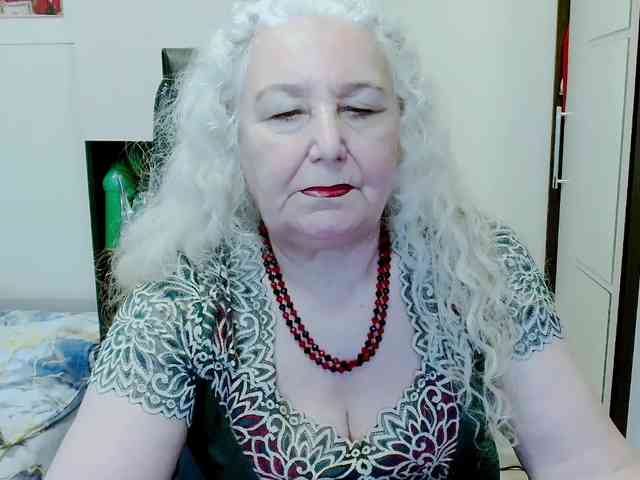 Model: GrannyWants