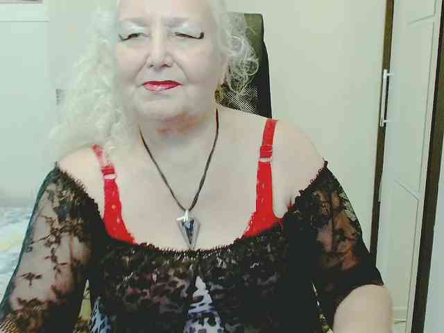 Model: GrannyWants