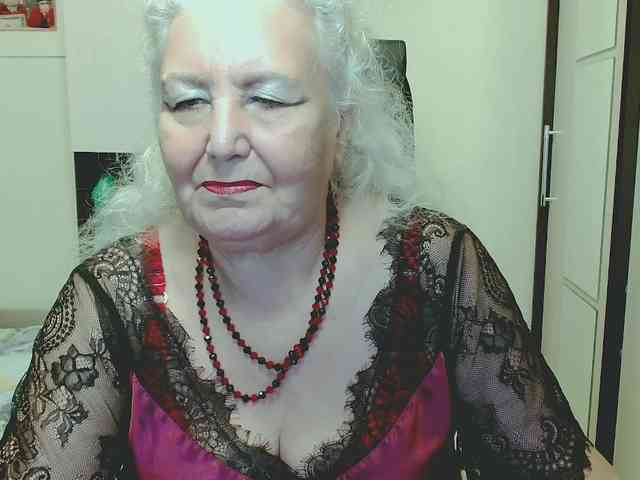 GrannyWants webcam
