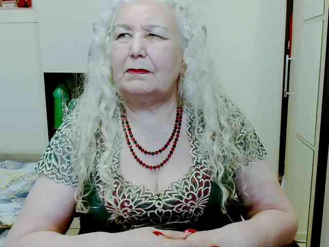 Model: GrannyWants