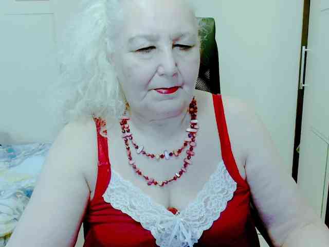 Model: GrannyWants