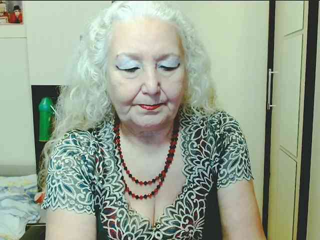 Model: GrannyWants