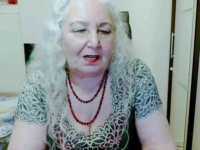 Model: GrannyWants