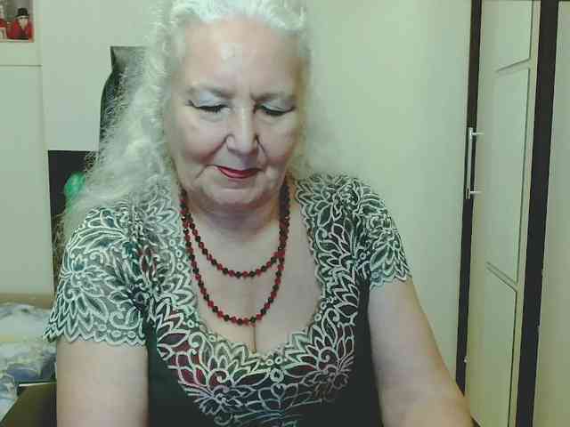 GrannyWants webcam