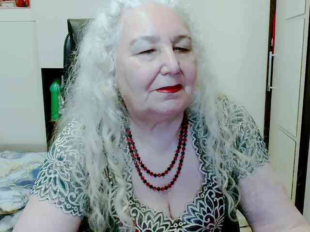 Model: GrannyWants