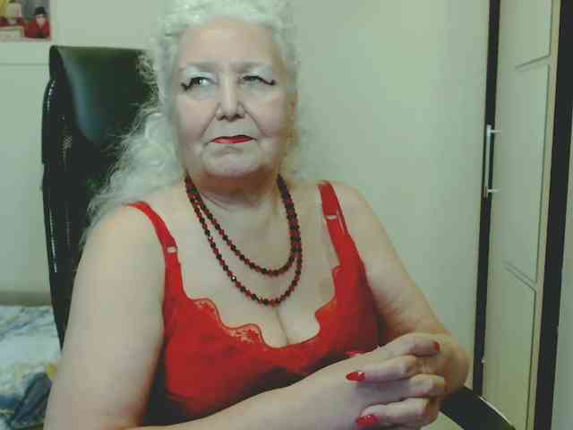 Model: GrannyWants
