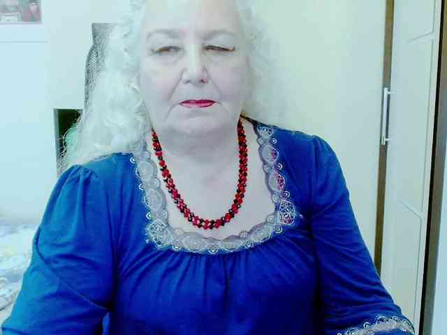 Model: GrannyWants