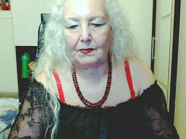 Model: GrannyWants
