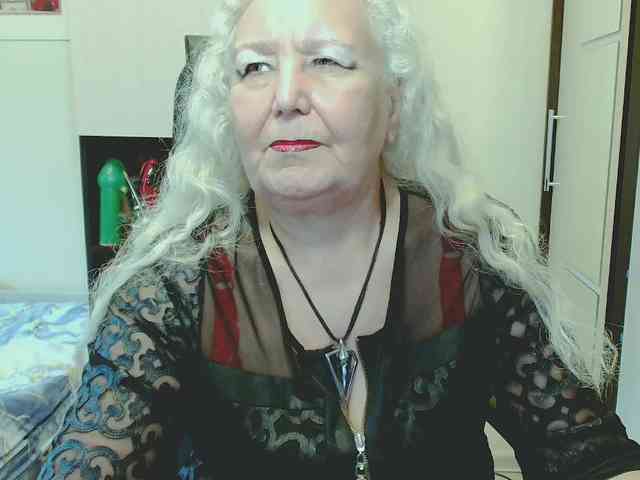 Model: GrannyWants