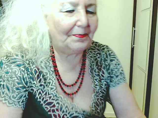 Model: GrannyWants