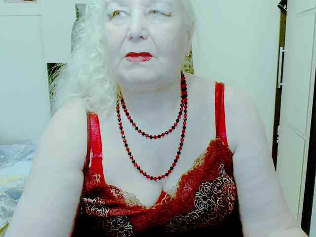 Model: GrannyWants