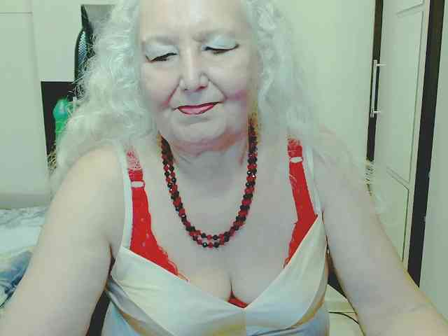 Model: GrannyWants