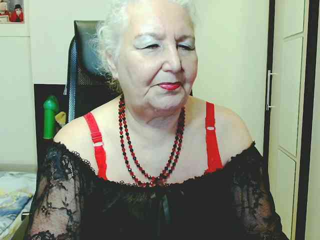Model: GrannyWants