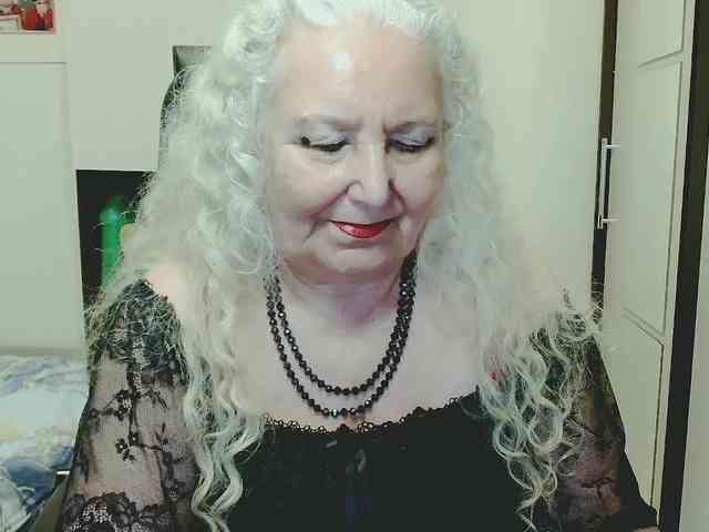 Model: GrannyWants
