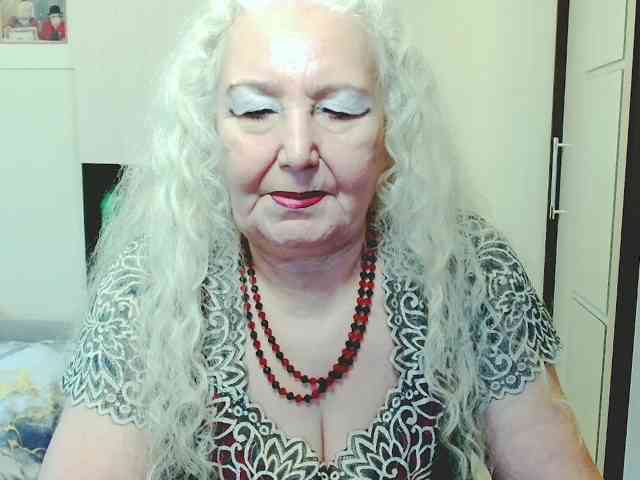Model: GrannyWants