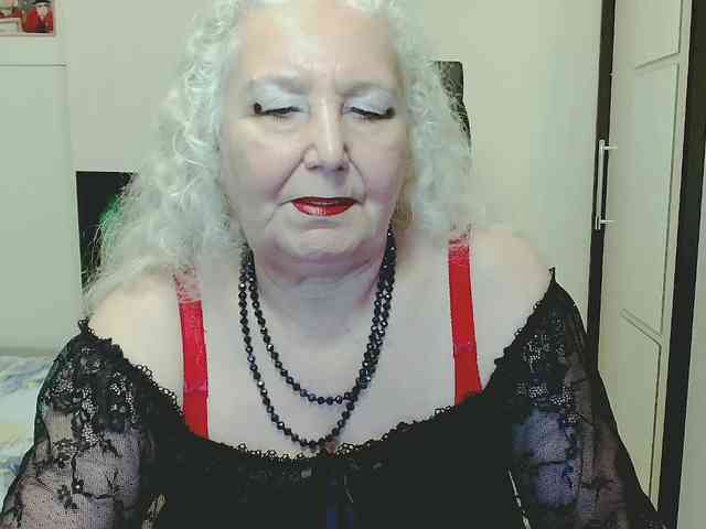 Model: GrannyWants