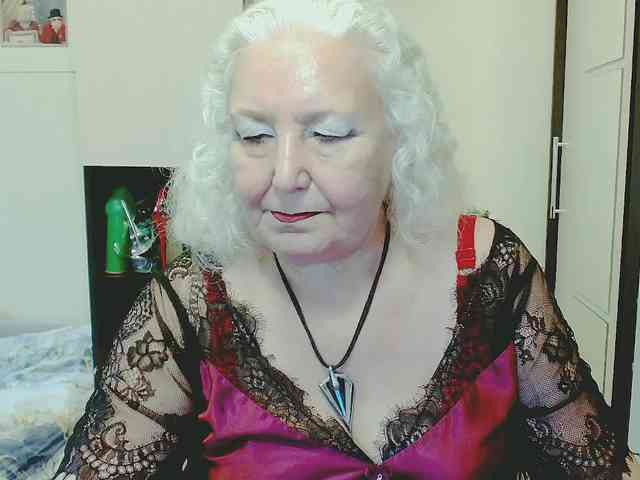 Model: GrannyWants