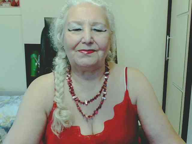 Model: GrannyWants